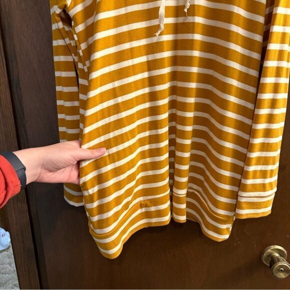 ❤️ Betsey’s Boutique Shop Striped Cowl Neck Sweatshirt Tunic Mustard D15 - Picture 6 of 11